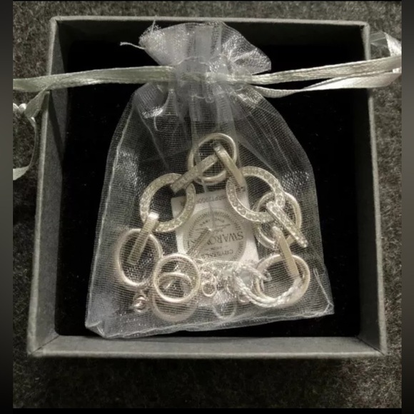 Nic & Syd Women’s Bracelet with Genuine Swarovski Crystals - Picture 3 of 3